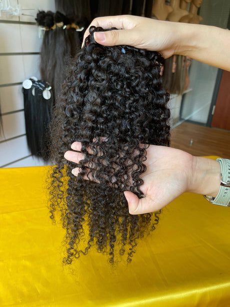 QWB Queen Weave Beauty - Installation demonstration showing how the product integrates with natural hair. Multiple length options available for customized head coverage. Product designed for comfortable all-day extended wear without pressure point discomfort at attachment points along perimeter.