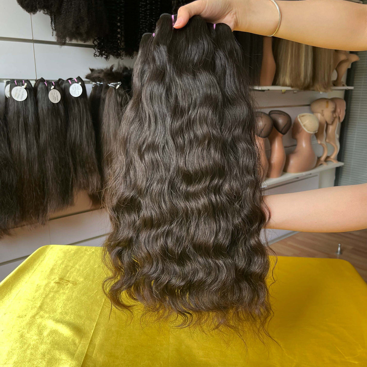 Raw Hair Natural Wavy Hair Close up