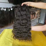 Raw Hair Natural Wavy Hair close up