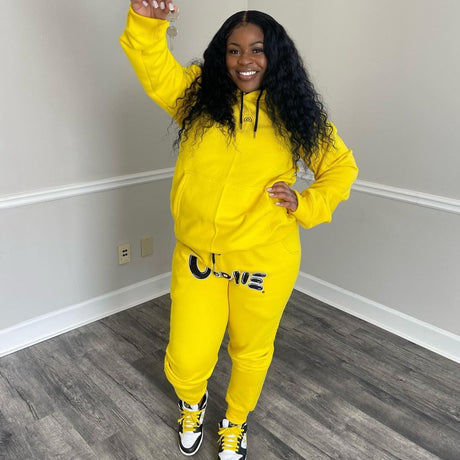 QWB Water Wave Virgin Hair Quality Example - Top grade 100% human cuticle intact virgin hair showcasing minimum shedding and tangle-free performance on three premium bundles. No chemical processing preserves natural S-shaped wave alignment ensuring durable pattern that withstands repeated styling wh